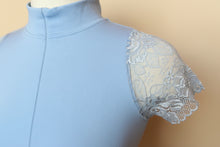 Load image into Gallery viewer, Lace Dynamic Basic Top

