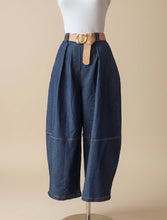 Load image into Gallery viewer, Italian Barrel-Leg Jeans – Dark Blue Denim
