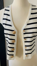 Load image into Gallery viewer, Chanel Vest - Italian One Size
