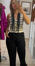 Load image into Gallery viewer, Chanel Vest - Italian One Size
