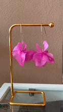 Load image into Gallery viewer, Summer Flower Earrings
