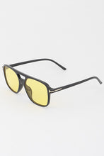 Load image into Gallery viewer, Aviator Sunglasses
